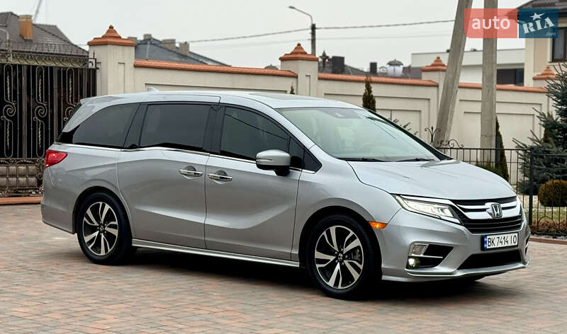 Мінівен Honda Odyssey 2017 в Рівному