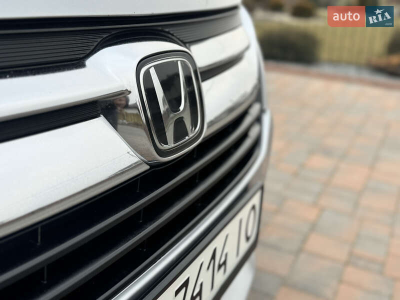 Мінівен Honda Odyssey 2017 в Рівному