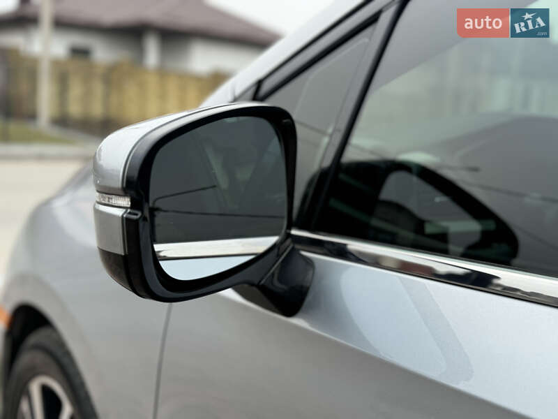 Мінівен Honda Odyssey 2017 в Рівному