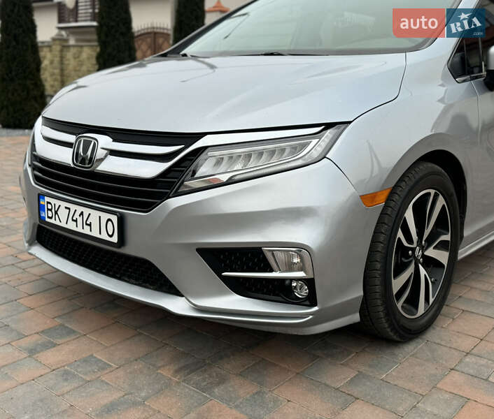 Мінівен Honda Odyssey 2017 в Рівному