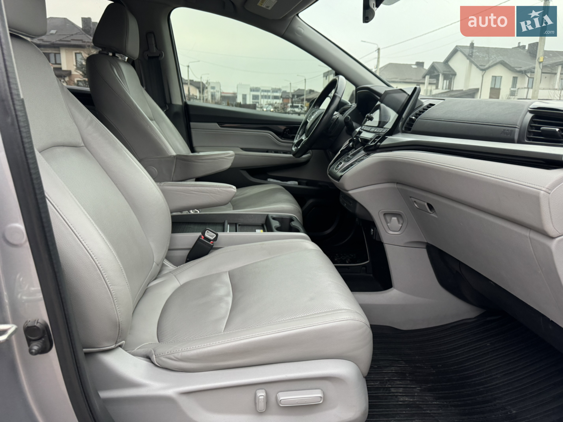 2017 Honda Odyssey - мініатюра 67