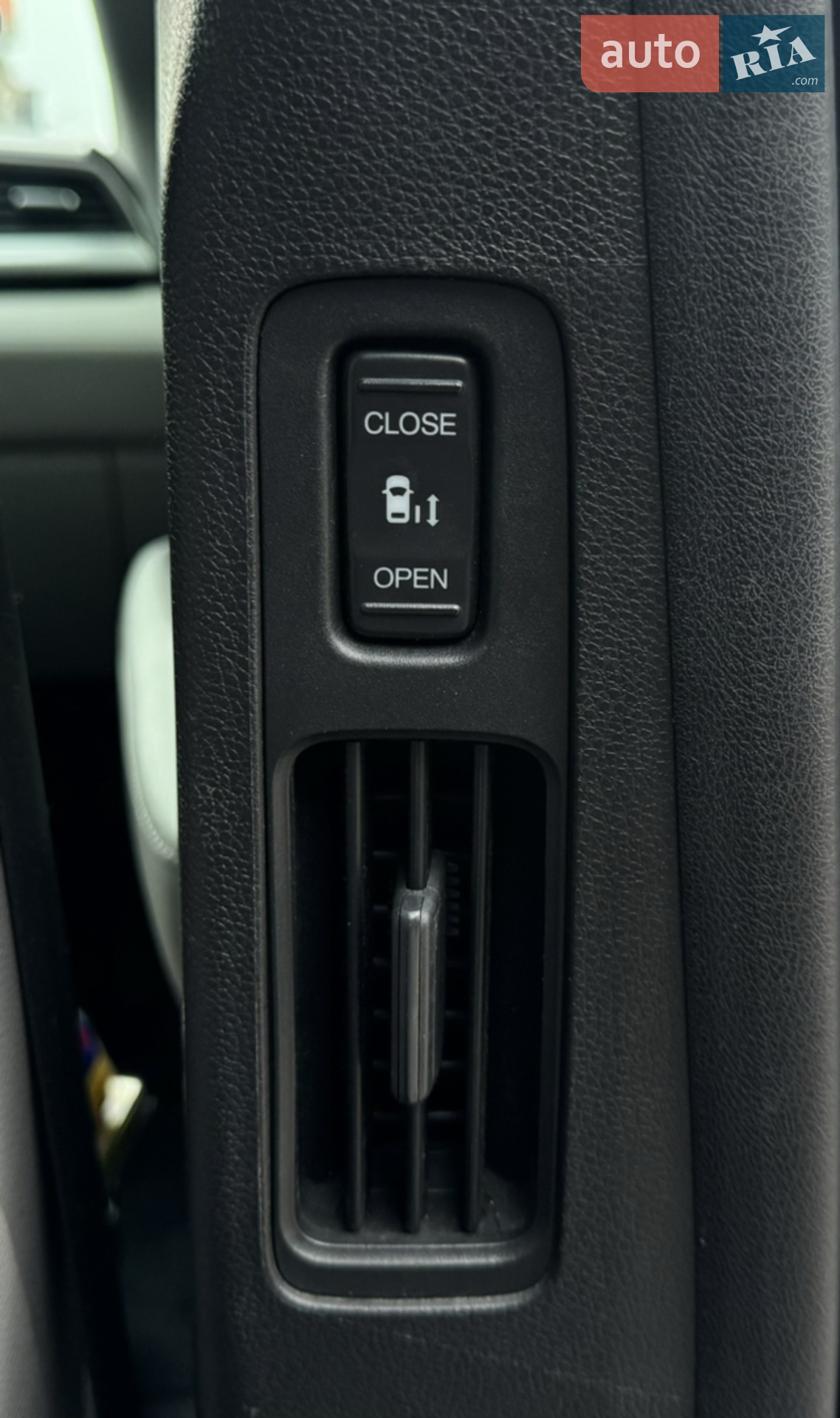 2017 Honda Odyssey - мініатюра 78