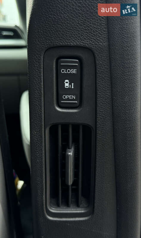 Мінівен Honda Odyssey 2017 в Рівному