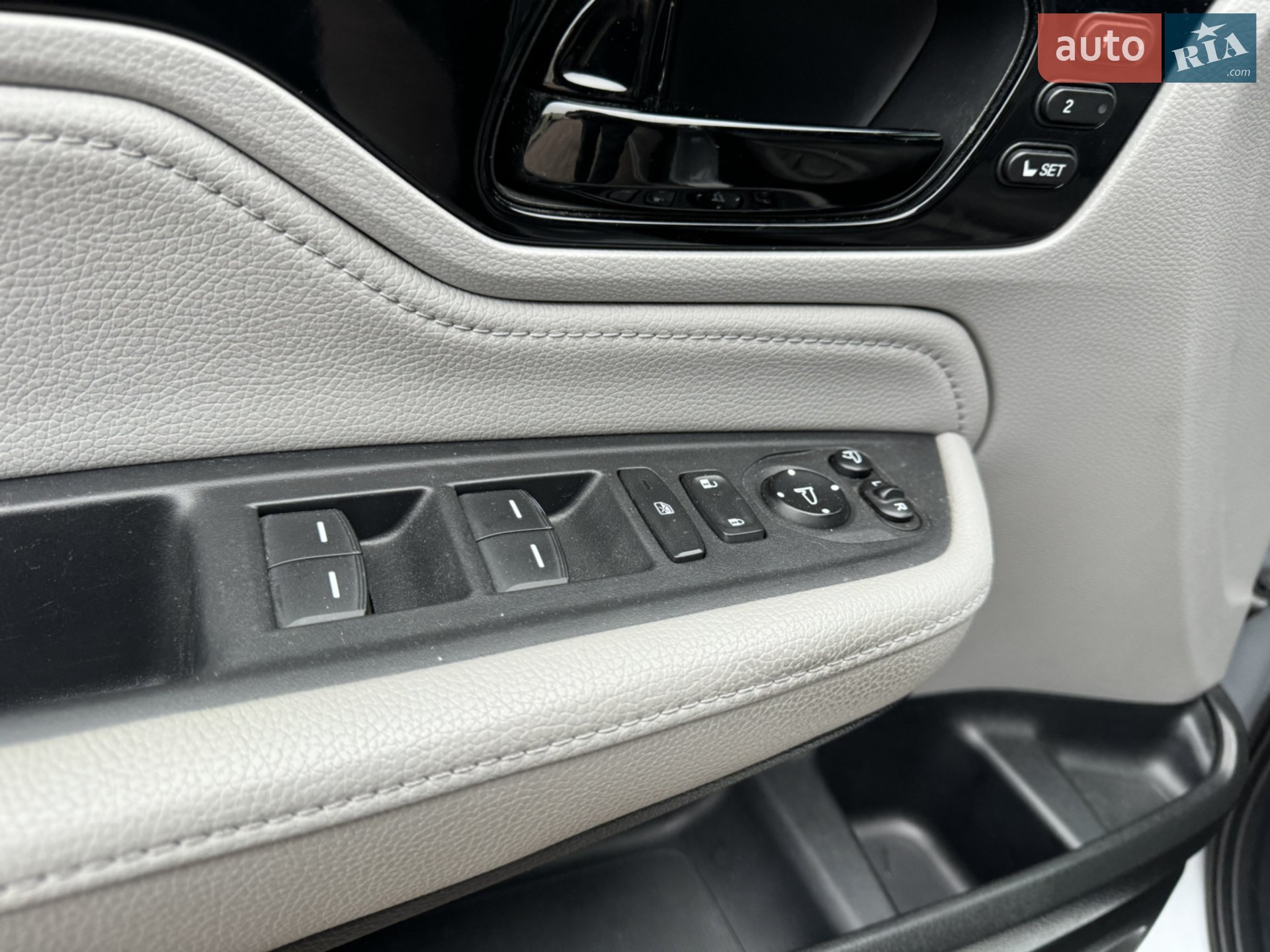 2017 Honda Odyssey - мініатюра 93