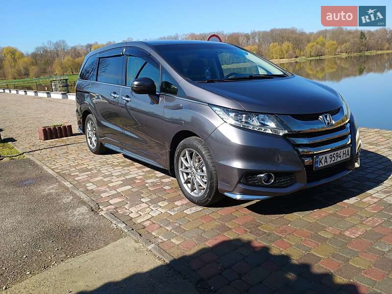 Мінівен Honda Odyssey 2014 в 