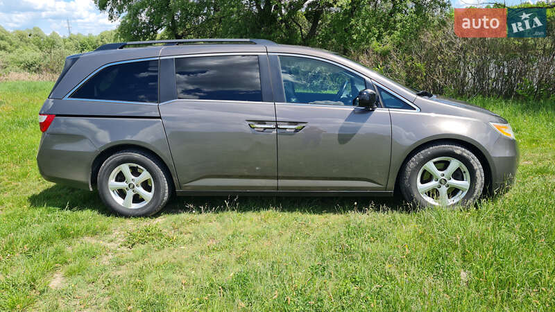 Минивэн Honda Odyssey 2011 в Харькове