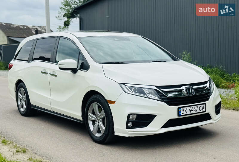 Минивэн Honda Odyssey 2018 в Ровно
