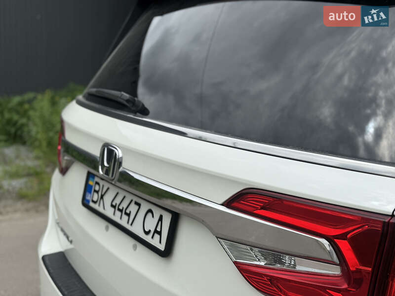 Минивэн Honda Odyssey 2018 в Ровно