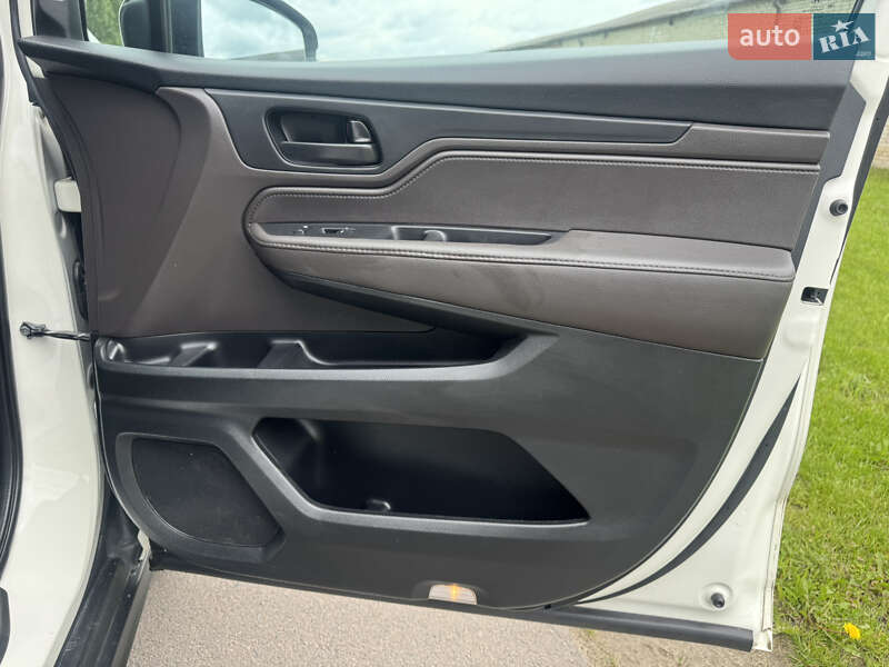 Минивэн Honda Odyssey 2018 в Ровно