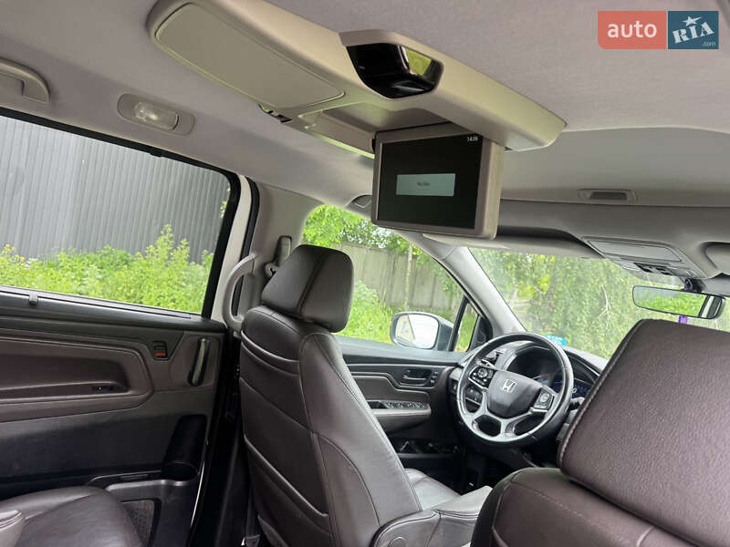 Минивэн Honda Odyssey 2018 в Ровно