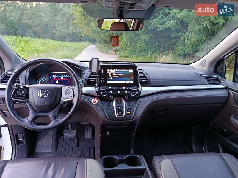 Мінівен Honda Odyssey 2018 в Сосницях