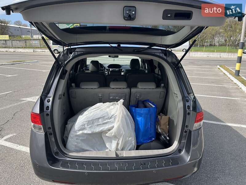 Мінівен Honda Odyssey 2013 в Києві фото 15 Мінівен Honda Odyssey 2013 в Києві