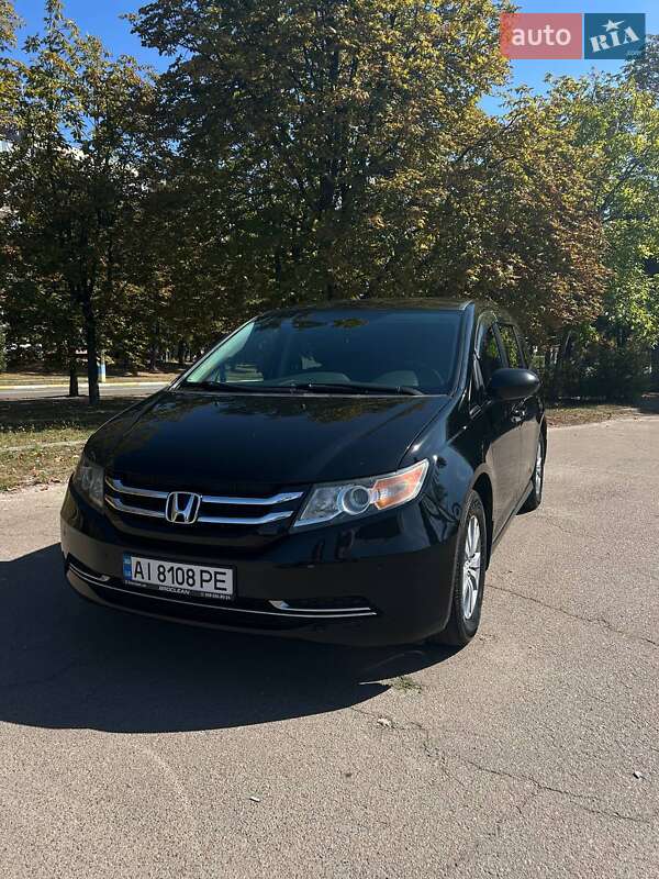 Минивэн Honda Odyssey 2016 в Броварах