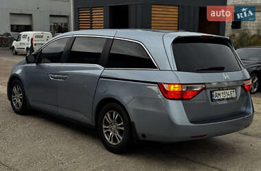 Минивэн Honda Odyssey 2013 в 