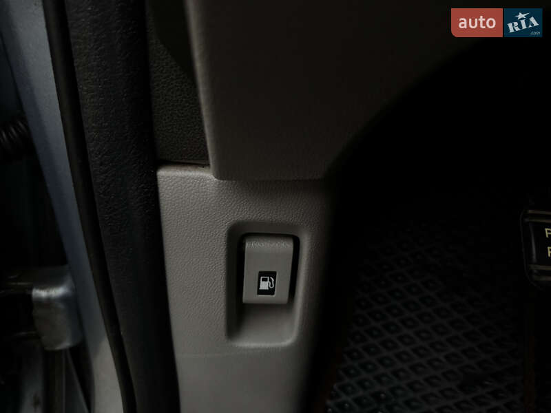 Мінівен Honda Odyssey 2013 в Житомирі фото 28 Мінівен Honda Odyssey 2013 в Житомирі