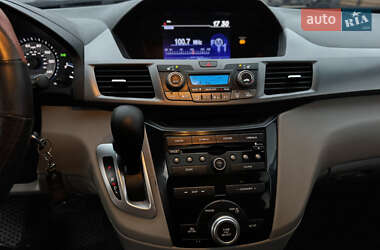 Минивэн Honda Odyssey 2013 в 