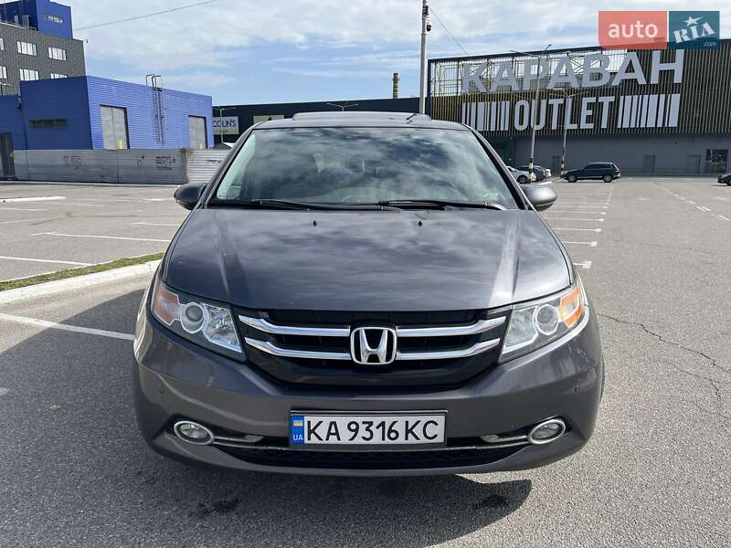Минивэн Honda Odyssey 2013 в Киеве фото 8 Минивэн Honda Odyssey 2013 в Киеве