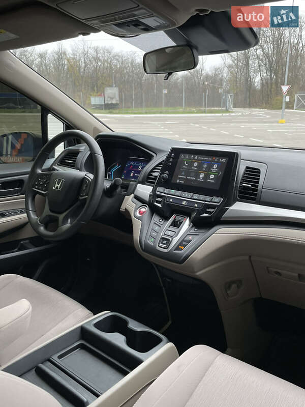 Минивэн Honda Odyssey 2020 в Запорожье фото 7 Минивэн Honda Odyssey 2020 в Запорожье