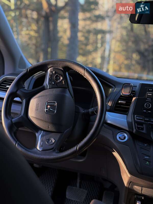 Минивэн Honda Odyssey 2019 в Дмитровке фото 16 Минивэн Honda Odyssey 2019 в Дмитровке