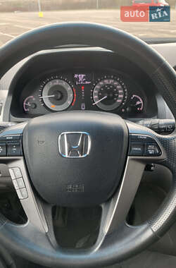 Минивэн Honda Odyssey 2016 в Ровно