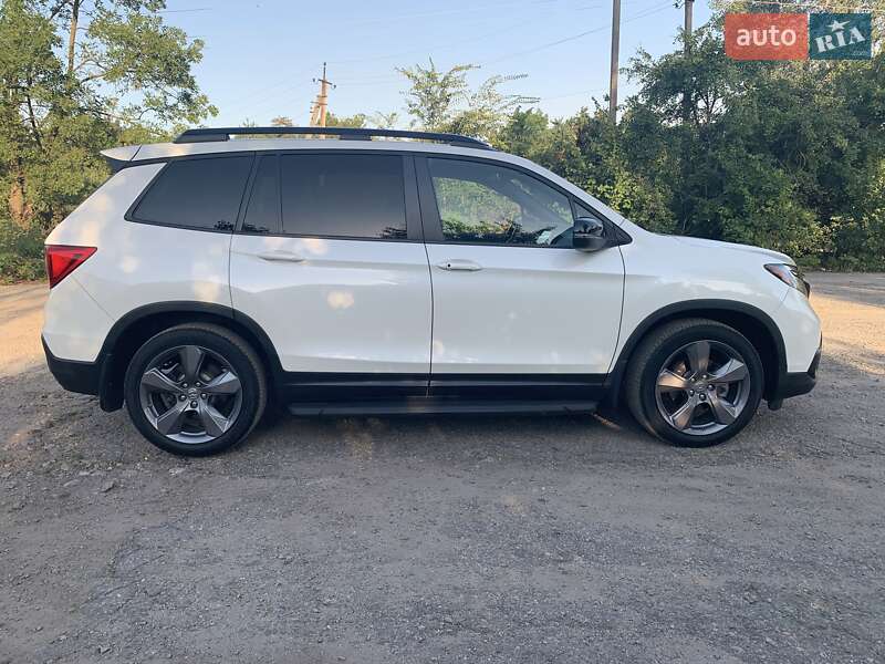 Внедорожник / Кроссовер Honda Passport 2019 в Новомосковске