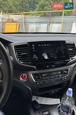 Внедорожник / Кроссовер Honda Passport 2019 в 
