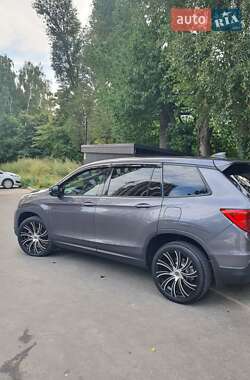 Внедорожник / Кроссовер Honda Passport 2019 в 