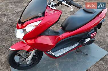Макси-скутер Honda PCX 125 2012 в 