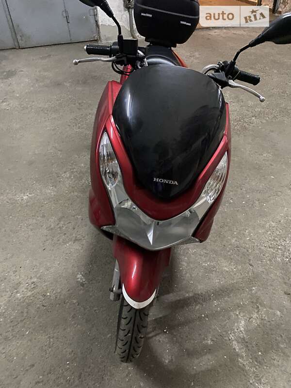 Мотороллер Honda PCX 125 2012 в Киеве