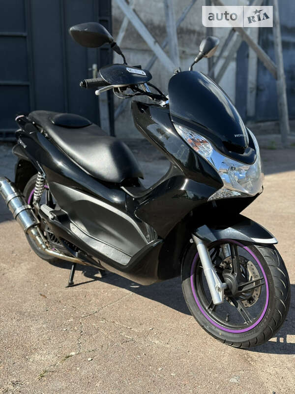 Максі-скутер Honda PCX 125 2014 в Сновську