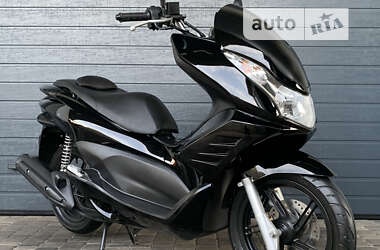 Макси-скутер Honda PCX 125 2014 в Белой Церкви