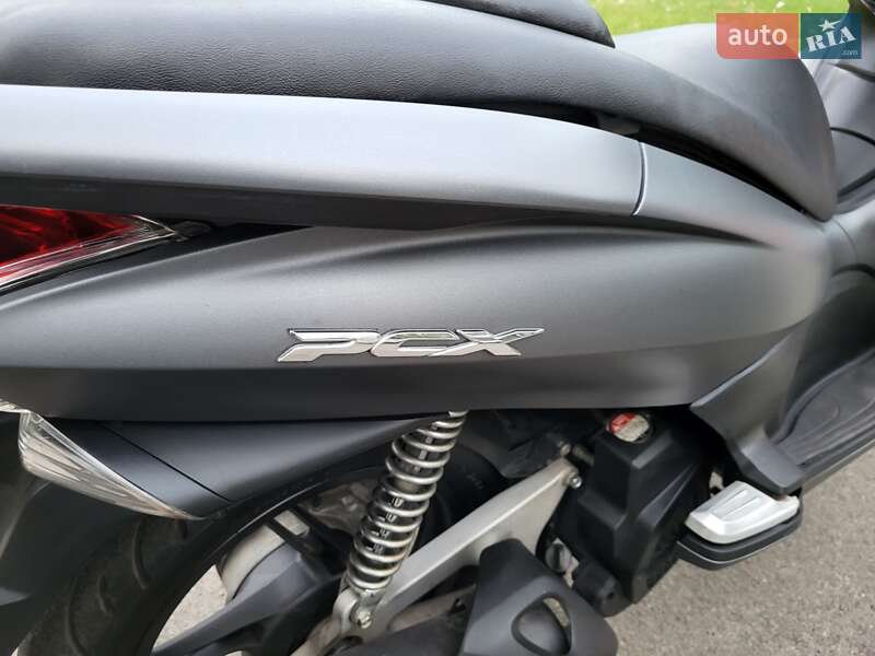 Макси-скутер Honda PCX 125 2014 в Бобровице