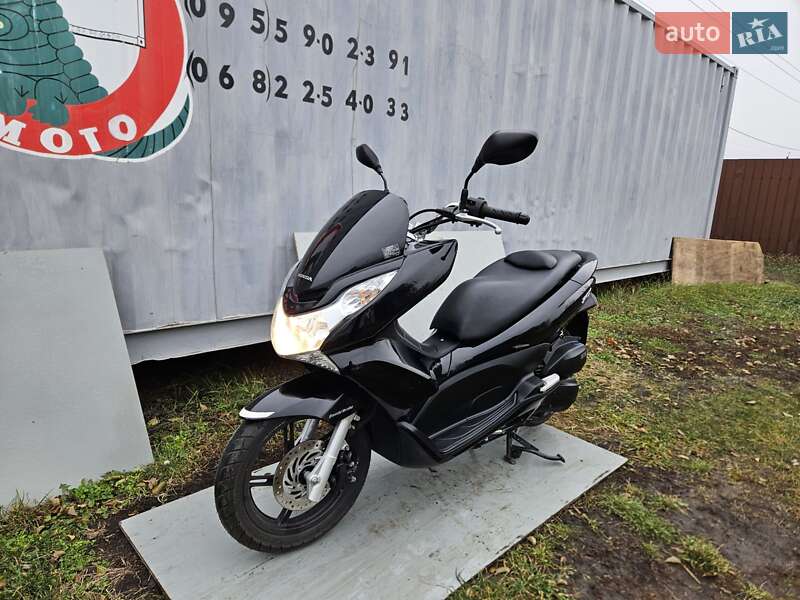 Макси-скутер Honda PCX 125 2014 в Первомайске