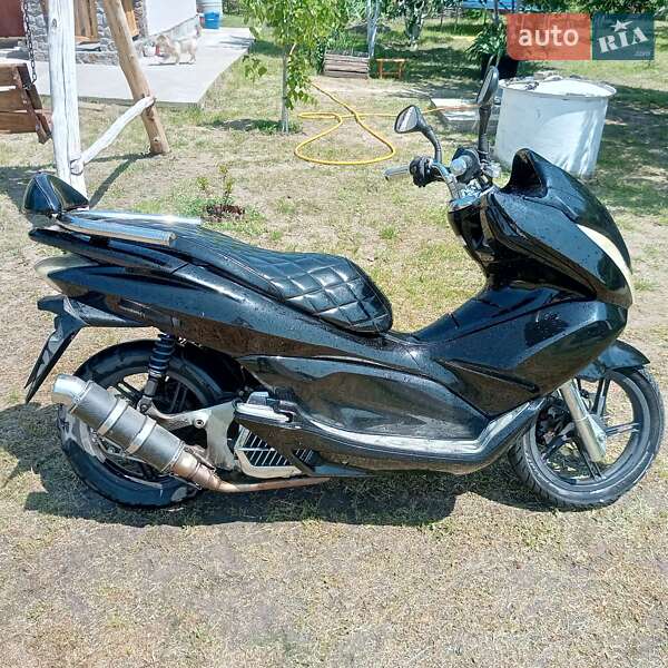 Макси-скутер Honda PCX 125 2014 в Виннице