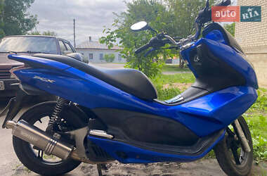 Максі-скутер Honda PCX 125 2014 в Охтирці