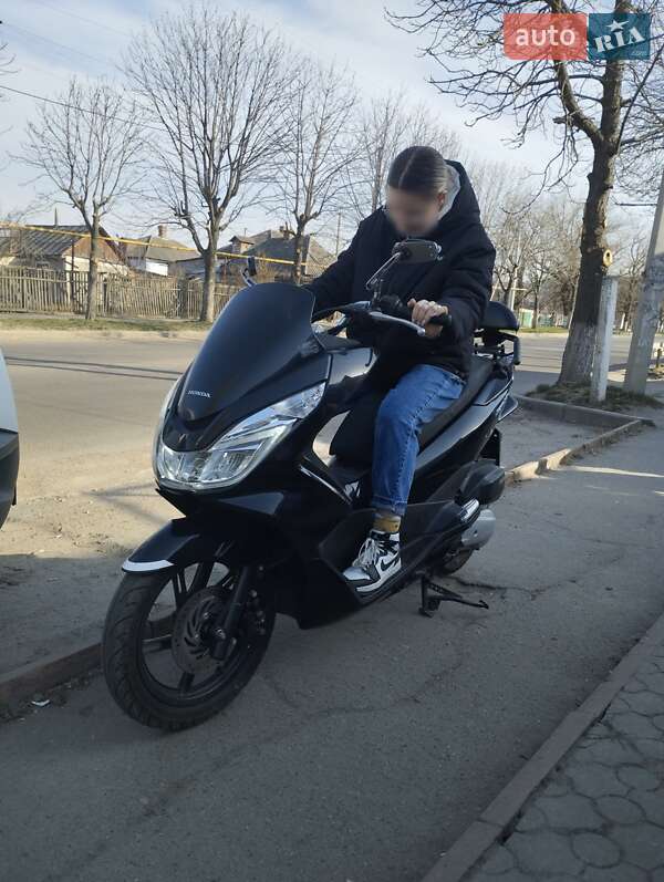 Макси-скутер Honda PCX 125 2014 в Вознесенске