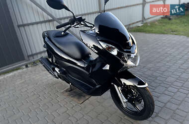 Скутер Honda PCX 125 2014 в Березному