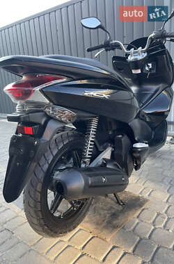 Скутер Honda PCX 125 2014 в 