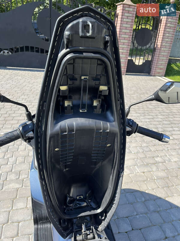 Макси-скутер Honda PCX 125 2024 в Черновцах фото 16 Макси-скутер Honda PCX 125 2024 в Черновцах