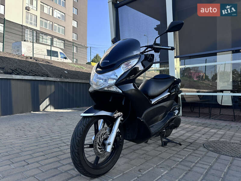 Макси-скутер Honda PCX 125 2010 в Одессе