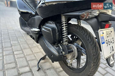 Макси-скутер Honda PCX 125 2010 в 
