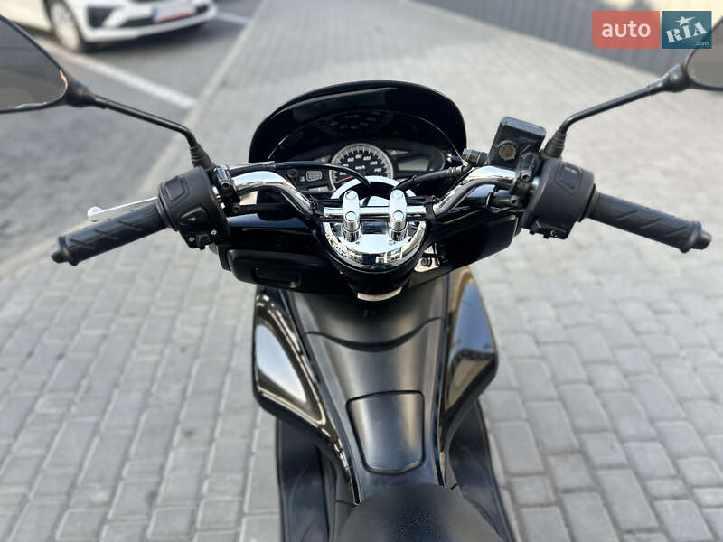 Макси-скутер Honda PCX 125 2010 в Одессе