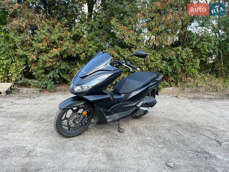 Грузовые мотороллеры, мотоциклы, скутеры, мопеды Honda PCX 125 2023 в Львове