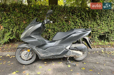 Грузовые мотороллеры, мотоциклы, скутеры, мопеды Honda PCX 125 2023 в Львове