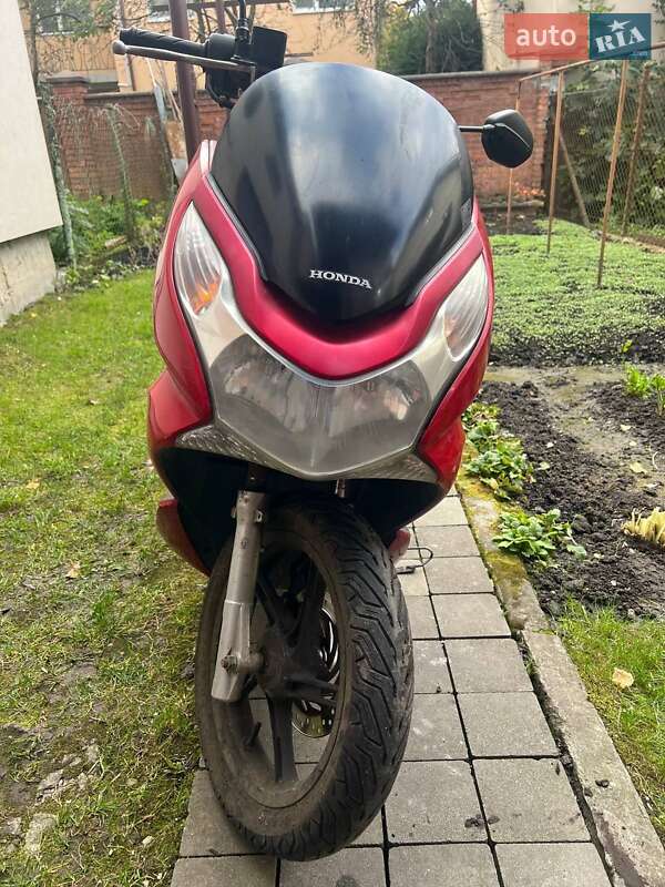 Максі-скутер Honda PCX 125 2010 в Львові фото 5 Максі-скутер Honda PCX 125 2010 в Львові