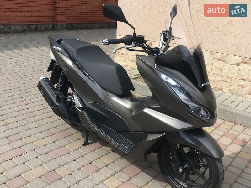 Скутер Honda PCX 125 2023 в Мукачево