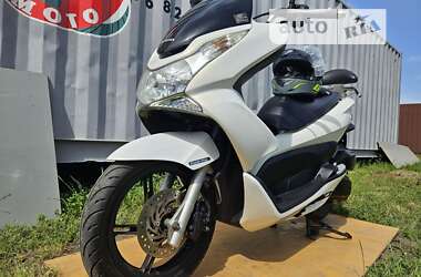 Макси-скутер Honda PCX 150 2014 в 