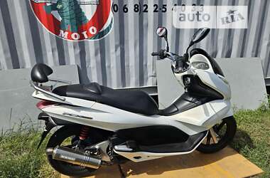 Макси-скутер Honda PCX 150 2014 в 
