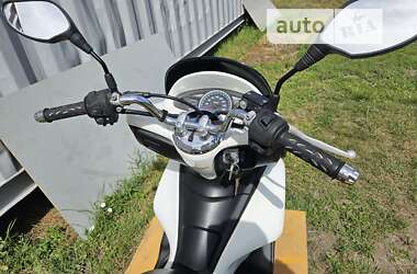 Макси-скутер Honda PCX 150 2014 в 