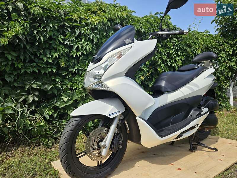 Макси-скутер Honda PCX 150 2014 в Южноукраинске